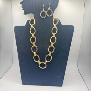 Elegant Gold Chain Link Necklace